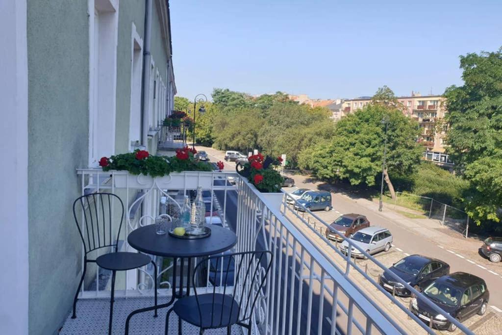Apartament W Kamienicy Przy Plantach Kaliszki Exteriör bild